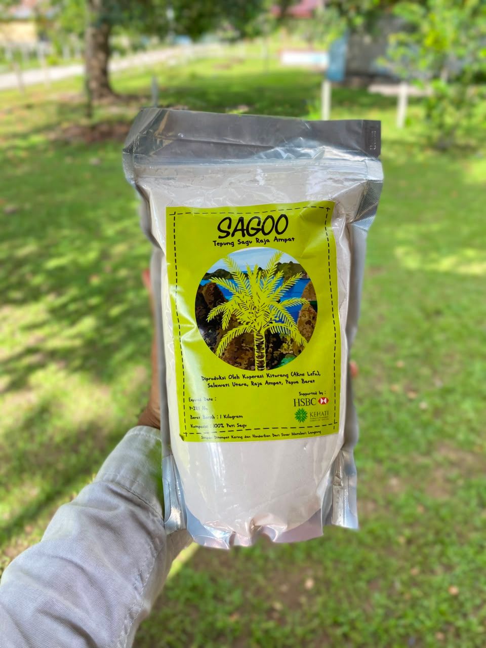 Pengolahan tepung sagu di Kampung Samate (3)